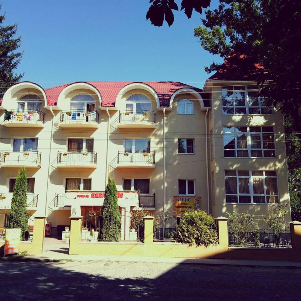 Shaian Edelweis Hotel Eksteriør billede